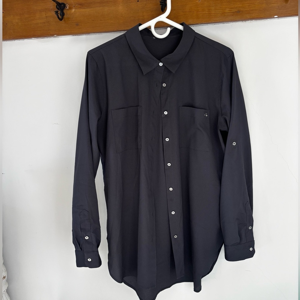 Calvin Klien Women’s Black Button-Up Long Dress Shirt